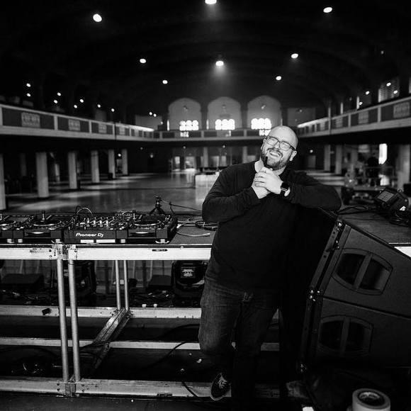 Meet your Posher, Mike - Picture 1 of 1